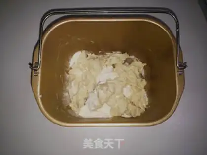 Make Chinese cream toast step 5