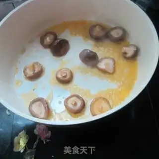 Make Curryball boils mushrooms step 3