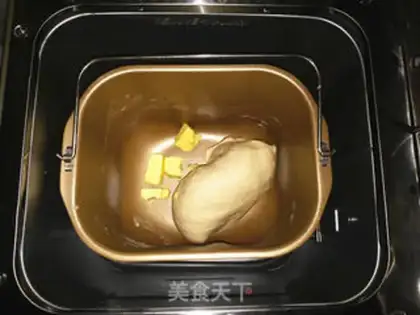 Make Chinese cream toast step 7