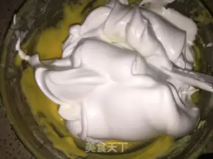 Make Strawberry cheese mousse cake step 5