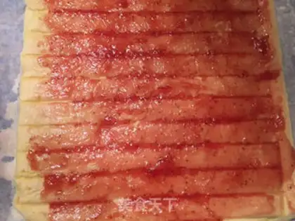 Make Strawberry cheese mousse cake step 7