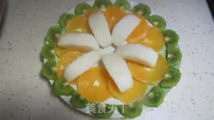 Make A happy fruit platter step 5