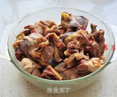 Make Three chickens of fruit step 0