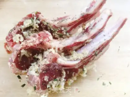 Make French rosemary seven-bone lamb chops step 0