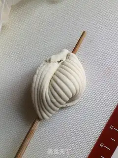 Make Shell pretzels step 17