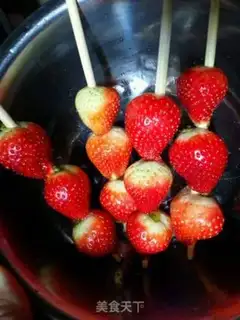 Make Ice cream strawberries step 3