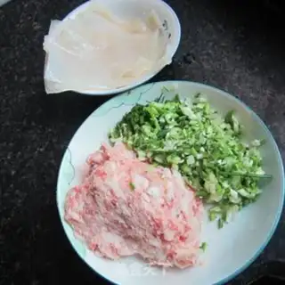 Make Steam pork parchment step 1