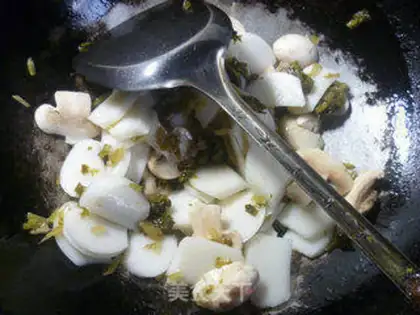 Make Snowflake mushrooms step 5
