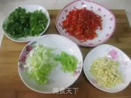 Make Qin chili sauce step 1