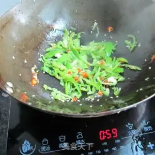 Make Peppers fried shrimp step 4
