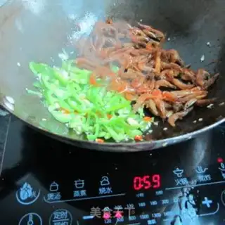Make Peppers fried shrimp step 5