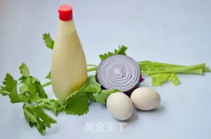 Make Egg cup salad step 0