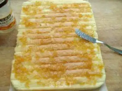 Make Pooh rolls step 19