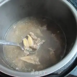 Make The chili celery curry step 0