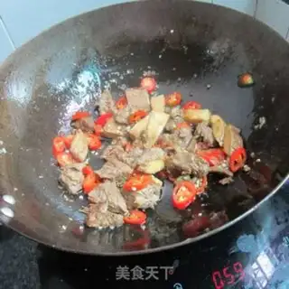 Make The chili celery curry step 5