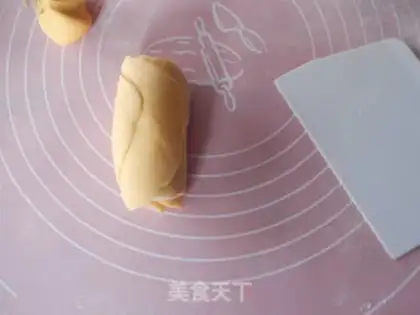 Make Rose buns step 10