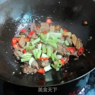 Make The chili celery curry step 6