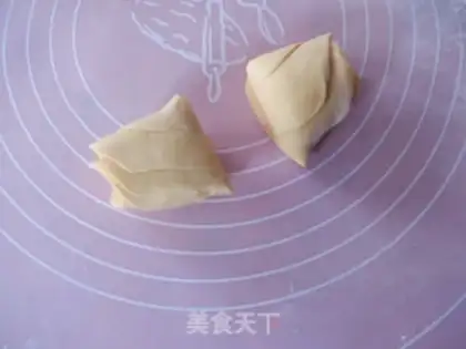 Make Rose buns step 11