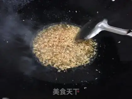 Make A fan of garlic steamed squid step 6