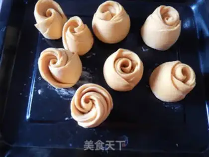 Make Rose buns step 13