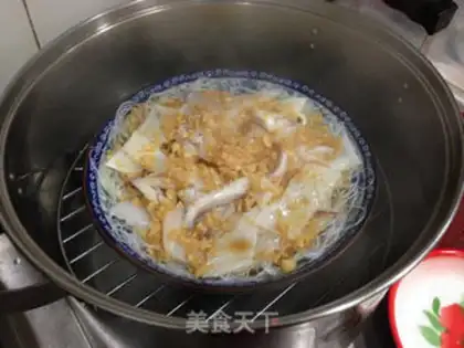 Make A fan of garlic steamed squid step 10