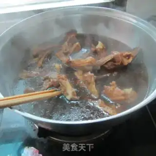 Make The hala duck stand step 6