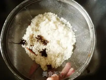Make Homemade steamed rice powder step 1