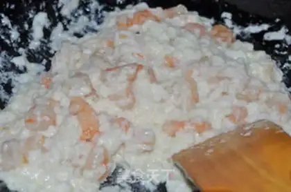 Make Beebov lobster step 15