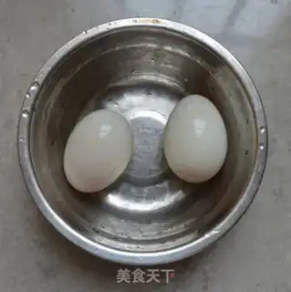 Make Soy onion duck eggs step 1
