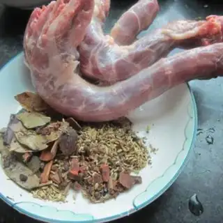 Make Spicy duck neck step 0
