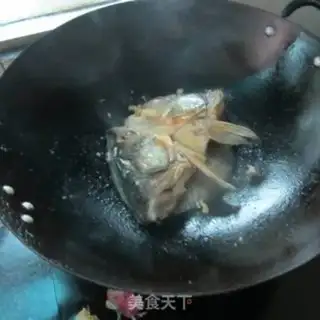 Make Onion fish head soup step 4