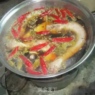 Make Spicy duck neck step 7