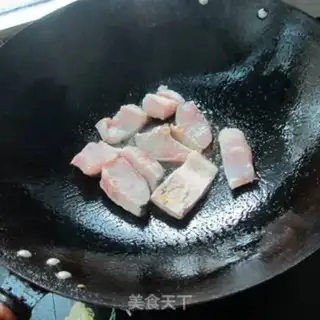 Make Cricket onions step 1