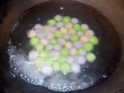Make The colored sugar step 4