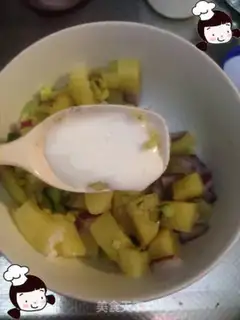 Make Strawberry shrimp salad step 9