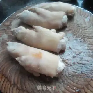 Make Spicy pig hands step 1