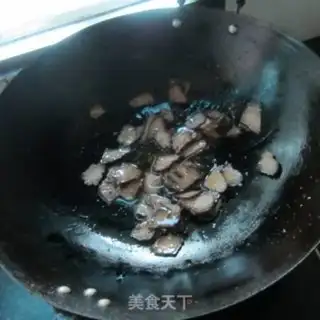 Make Cream pepper fried beef step 2