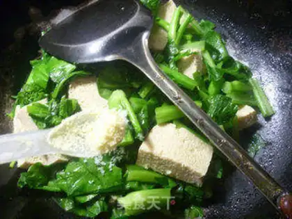 Make Frozen tofu cooking oil step 7