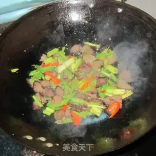 Make Cream pepper fried beef step 7