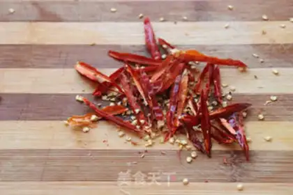 Make Spicy, spicy yellow step 3