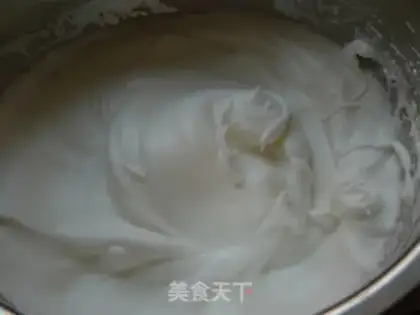 Make Butter cream birthday cake step 2