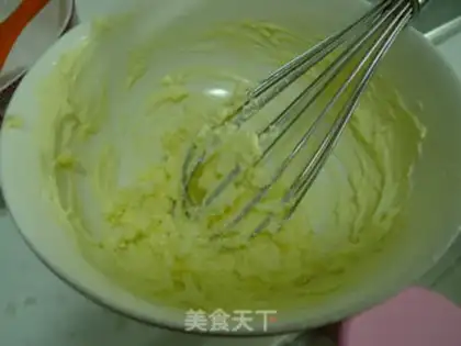 Make Butter cream birthday cake step 7