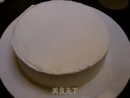 Make Butter cream birthday cake step 16