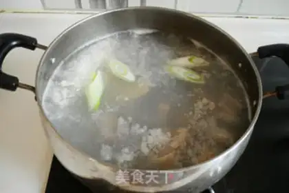 Make Lamb chop carrot soup step 5