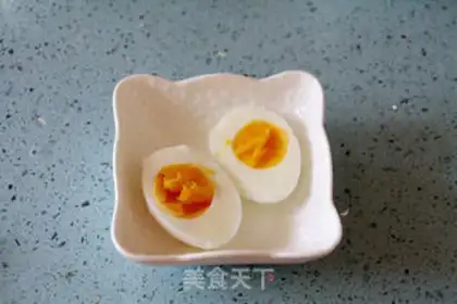 Make Egg salad boat step 1