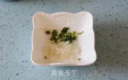 Make Egg salad boat step 2