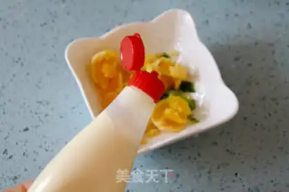 Make Egg salad boat step 3