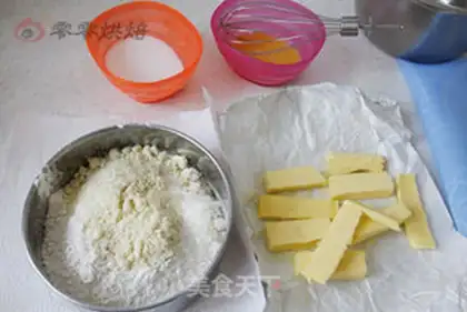 Make Double cookie rolls step 0