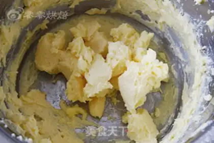 Make Double cookie rolls step 3