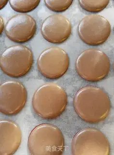 Make Chocolate Macalon step 11